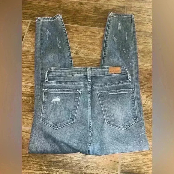 Judy Blue Distressed women’s  jeans - Picture 2 of 4